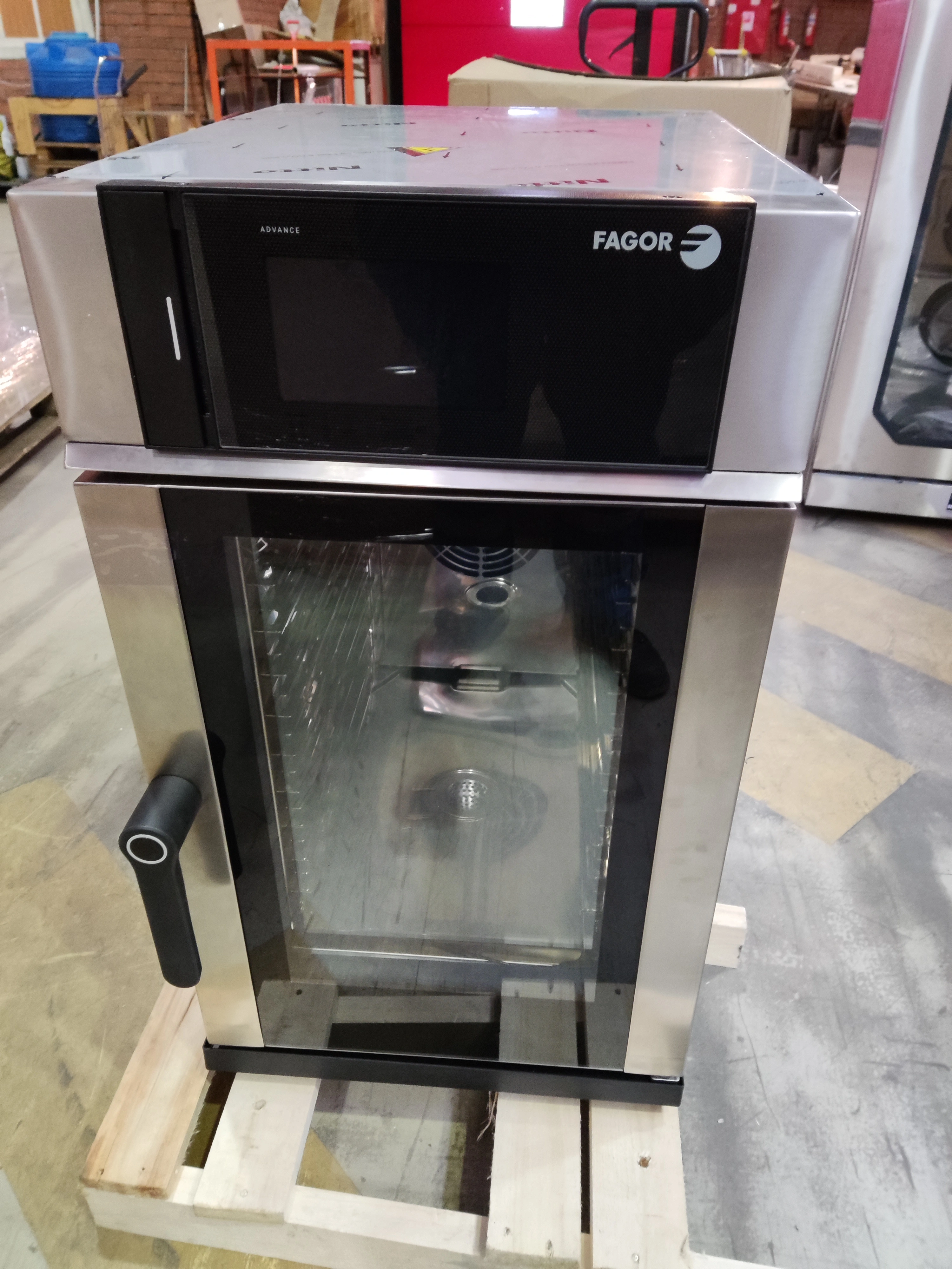 S02_Печь пароконвекционная FAGOR серии K-AW-101-E SW R K